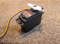 サーボテスタでサーボを動かす