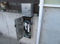 EV充電ケーブル　収納アルミボックス