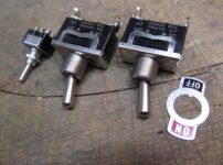 トグルスイッチ、熱で溶ける